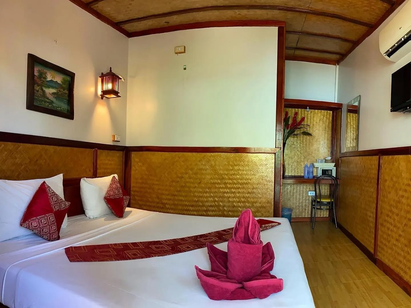 Affittacamere Hotel Phuphaya Seaview Phi Phi Don